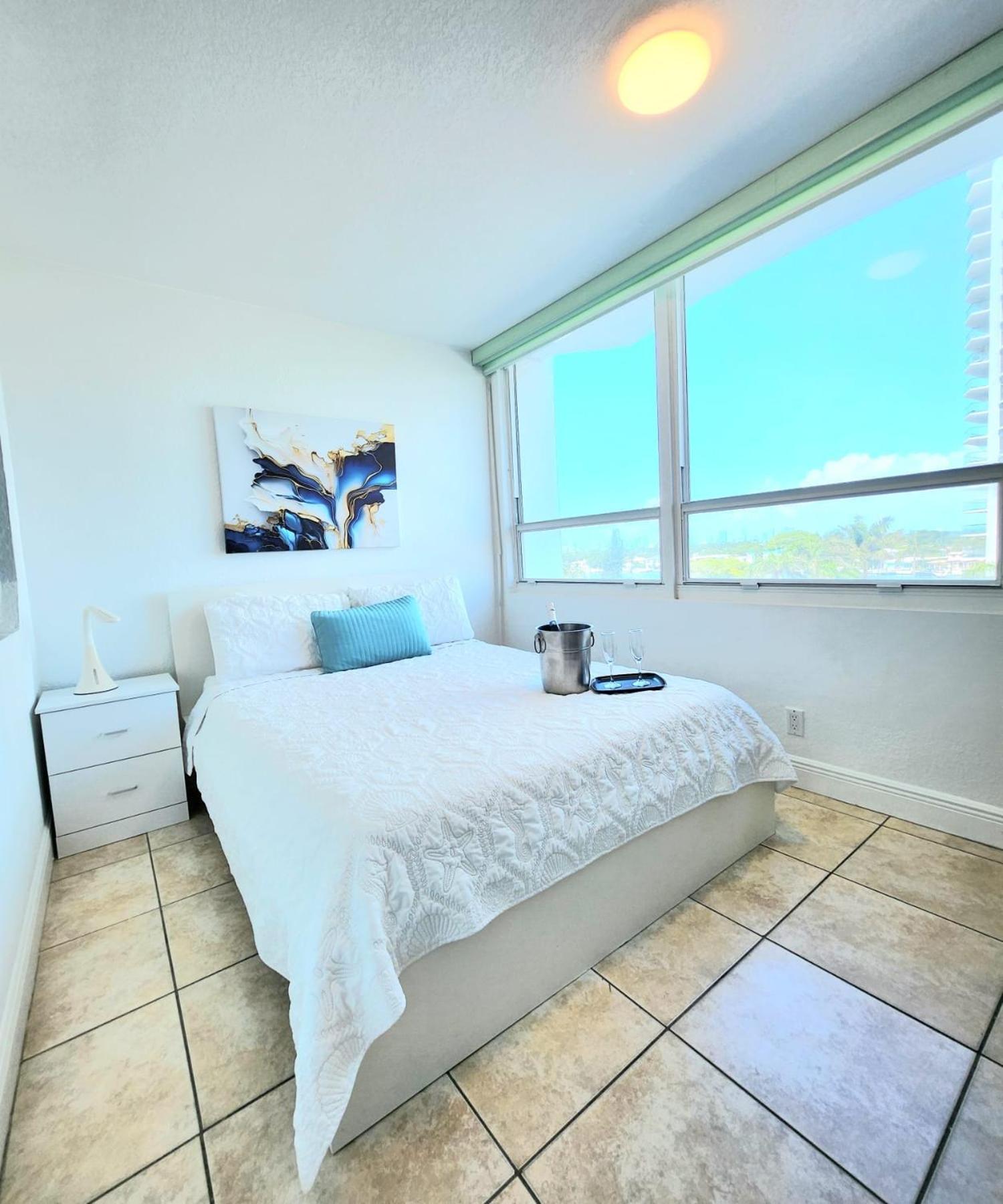 Beachfront Property Pool Gym Tennis Miami Beach! エクステリア 写真